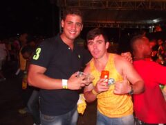 Oktober 10 Anos
